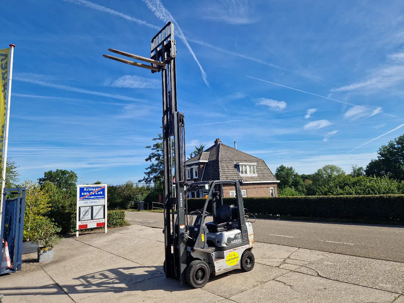 Nissan 1800 kg. LPG met keuring - Plinski viličar: slika Nissan 1800 kg. LPG met keuring - Plinski viličar Nissan 1800 kg. LPG met keuring - Plinski viličar: slika Nissan 1800 kg. LPG met keuring - Plinski viličar