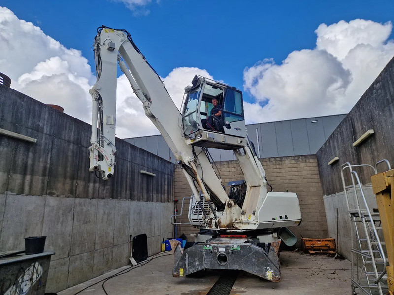 Sennebogen 821 overslagkraan - Stroj za rukovanje otpadom: slika Sennebogen 821 overslagkraan - Stroj za rukovanje otpadom Sennebogen 821 overslagkraan - Stroj za rukovanje otpadom: slika Sennebogen 821 overslagkraan - Stroj za rukovanje otpadom