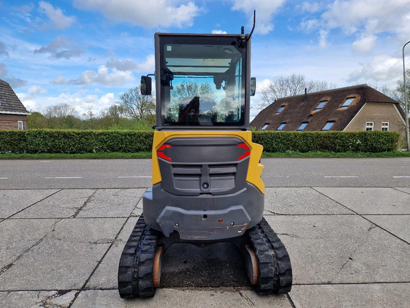 Volvo ECR25D met 2562 uur - Mini bager: slika Volvo ECR25D met 2562 uur - Mini bager Volvo ECR25D met 2562 uur - Mini bager: slika Volvo ECR25D met 2562 uur - Mini bager