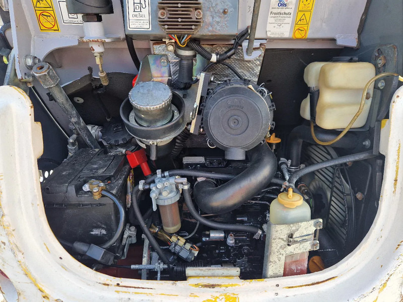 WACKER NEUSON 2003RD met nivelleersysteem - Mini bager: slika WACKER NEUSON 2003RD met nivelleersysteem - Mini bager WACKER NEUSON 2003RD met nivelleersysteem - Mini bager: slika WACKER NEUSON 2003RD met nivelleersysteem - Mini bager