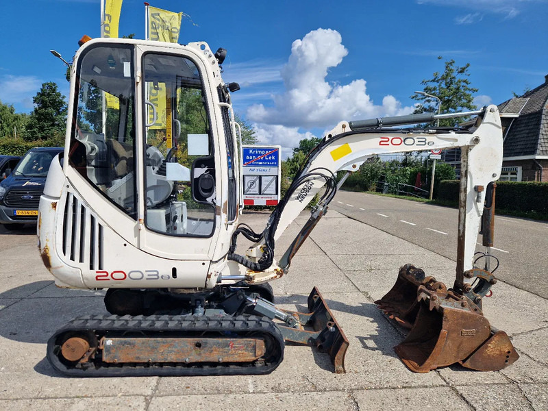WACKER NEUSON 2003RD met nivelleersysteem - Mini bager: slika WACKER NEUSON 2003RD met nivelleersysteem - Mini bager WACKER NEUSON 2003RD met nivelleersysteem - Mini bager: slika WACKER NEUSON 2003RD met nivelleersysteem - Mini bager