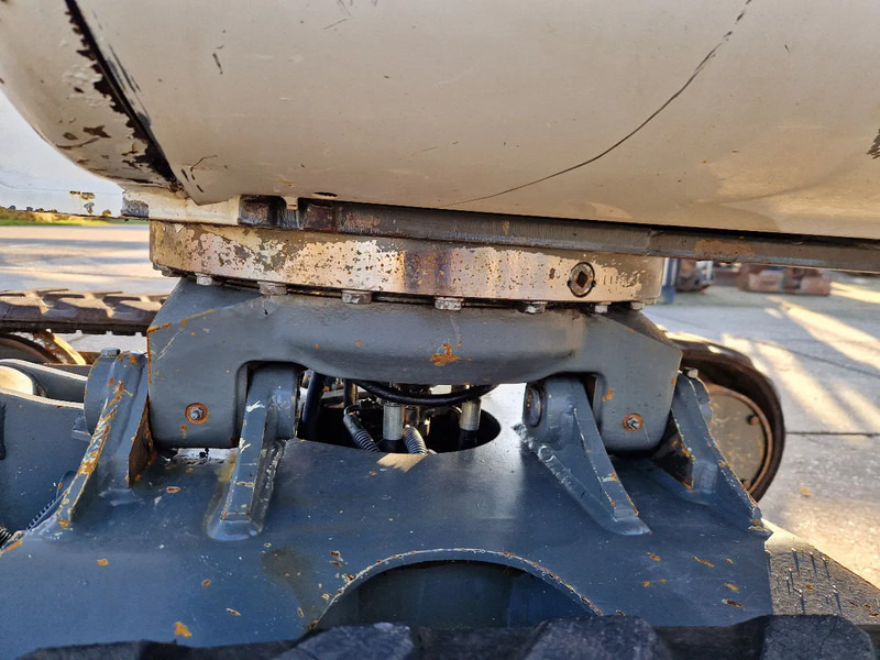 WACKER NEUSON 2404RD kan op een (berg)helling draaien - Mini bager: slika WACKER NEUSON 2404RD kan op een (berg)helling draaien - Mini bager WACKER NEUSON 2404RD kan op een (berg)helling draaien - Mini bager: slika WACKER NEUSON 2404RD kan op een (berg)helling draaien - Mini bager