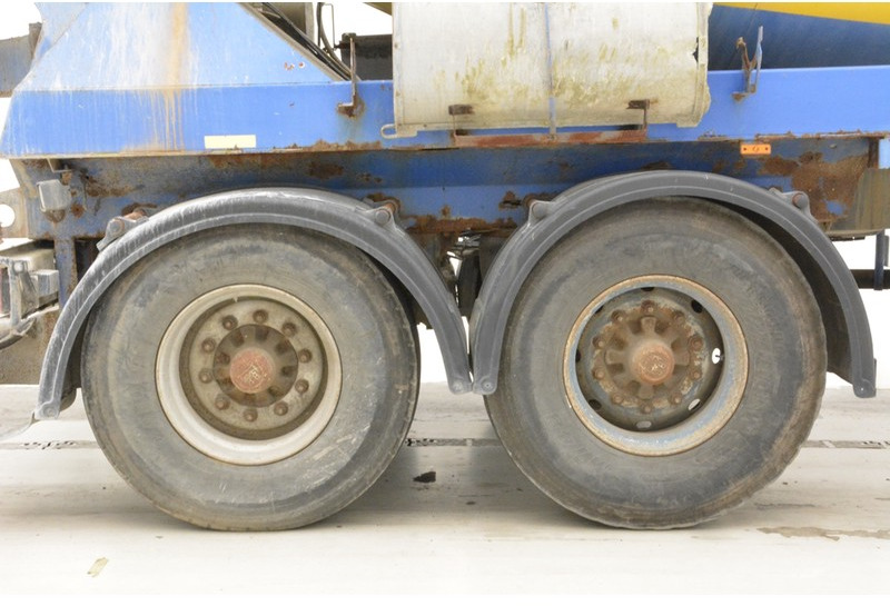 De Buf Mixer 10 m³ - Poluprikolica mikser: slika De Buf Mixer 10 m³ - Poluprikolica mikser De Buf Mixer 10 m³ - Poluprikolica mikser: slika De Buf Mixer 10 m³ - Poluprikolica mikser