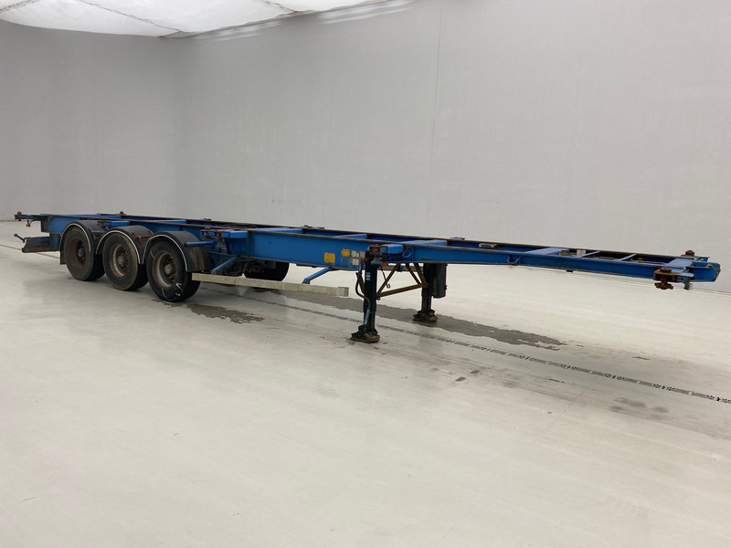 Fruehauf Skelet 20-30-40 ft - Transporter kontejnera/ Poluprikolica s izmjenjivim sanducima: slika Fruehauf Skelet 20-30-40 ft - Transporter kontejnera/ Poluprikolica s izmjenjivim sanducima Fruehauf Skelet 20-30-40 ft - Transporter kontejnera/ Poluprikolica s izmjenjivim sanducima: slika Fruehauf Skelet 20-30-40 ft - Transporter kontejnera/ Poluprikolica s izmjenjivim sanducima
