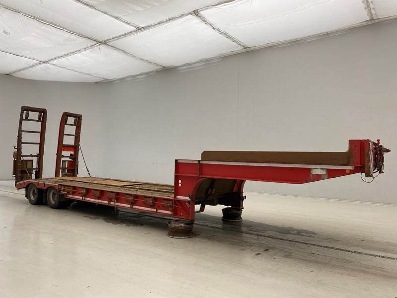 GHEYSEN & VERPOORT Low bed trailer - Poluprikolica s niskim utovarivačem: slika GHEYSEN & VERPOORT Low bed trailer - Poluprikolica s niskim utovarivačem GHEYSEN & VERPOORT Low bed trailer - Poluprikolica s niskim utovarivačem: slika GHEYSEN & VERPOORT Low bed trailer - Poluprikolica s niskim utovarivačem