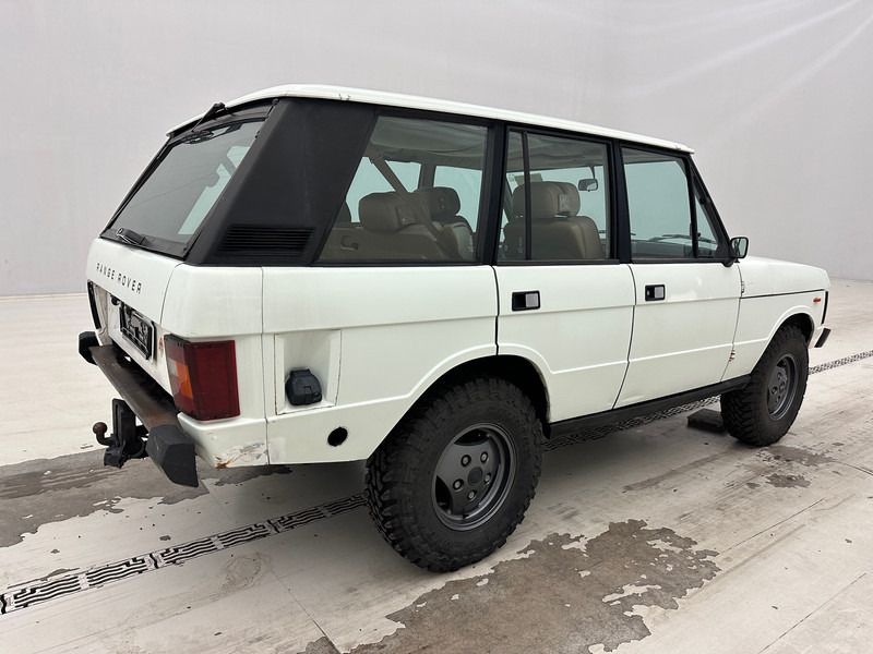 Land Rover Range Rover V8 - Limuzina: slika Land Rover Range Rover V8 - Limuzina Land Rover Range Rover V8 - Limuzina: slika Land Rover Range Rover V8 - Limuzina