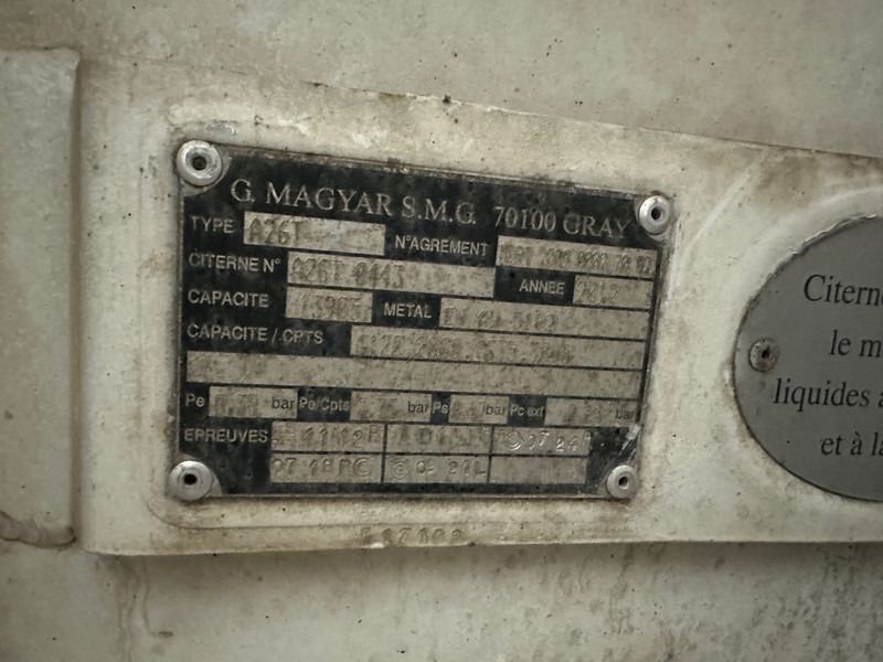 MAN TGM 18.290 - Kamion cisterna: slika MAN TGM 18.290 - Kamion cisterna MAN TGM 18.290 - Kamion cisterna: slika MAN TGM 18.290 - Kamion cisterna