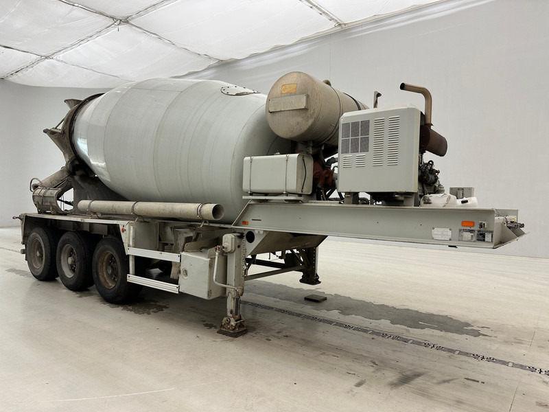 MOL Mixer 10 cub - Poluprikolica mikser: slika MOL Mixer 10 cub - Poluprikolica mikser MOL Mixer 10 cub - Poluprikolica mikser: slika MOL Mixer 10 cub - Poluprikolica mikser