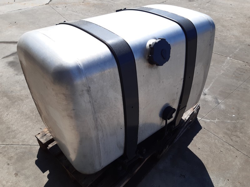 Mercedes-Benz A9604704602 480 liter - Spremnik goriva: slika Mercedes-Benz A9604704602 480 liter - Spremnik goriva Mercedes-Benz A9604704602 480 liter - Spremnik goriva: slika Mercedes-Benz A9604704602 480 liter - Spremnik goriva