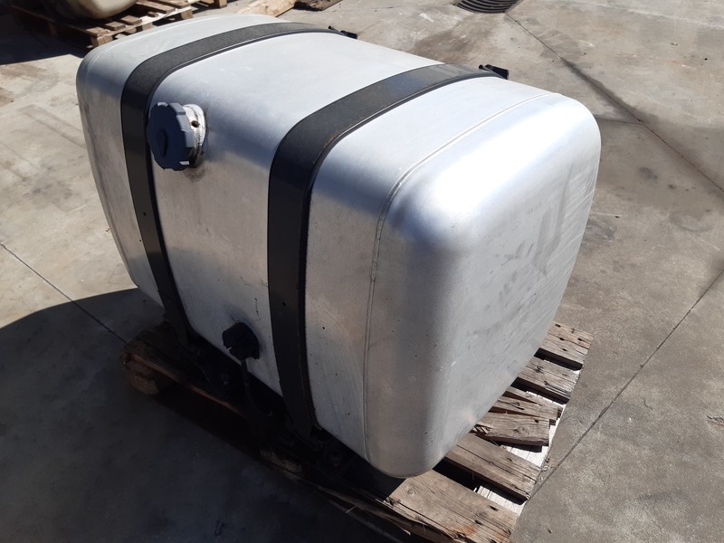 Mercedes-Benz A9604704602 480 liter - Spremnik goriva: slika Mercedes-Benz A9604704602 480 liter - Spremnik goriva Mercedes-Benz A9604704602 480 liter - Spremnik goriva: slika Mercedes-Benz A9604704602 480 liter - Spremnik goriva