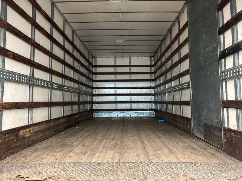 Kamion sandučar Mercedes-Benz Atego 815: slika Kamion sandučar Mercedes-Benz Atego 815 Kamion sandučar Mercedes-Benz Atego 815: slika Kamion sandučar Mercedes-Benz Atego 815