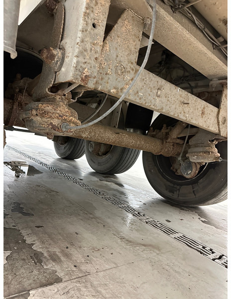 Robuste Kaiser 60 cub in alu - Kiper poluprikolica: slika Robuste Kaiser 60 cub in alu - Kiper poluprikolica Robuste Kaiser 60 cub in alu - Kiper poluprikolica: slika Robuste Kaiser 60 cub in alu - Kiper poluprikolica