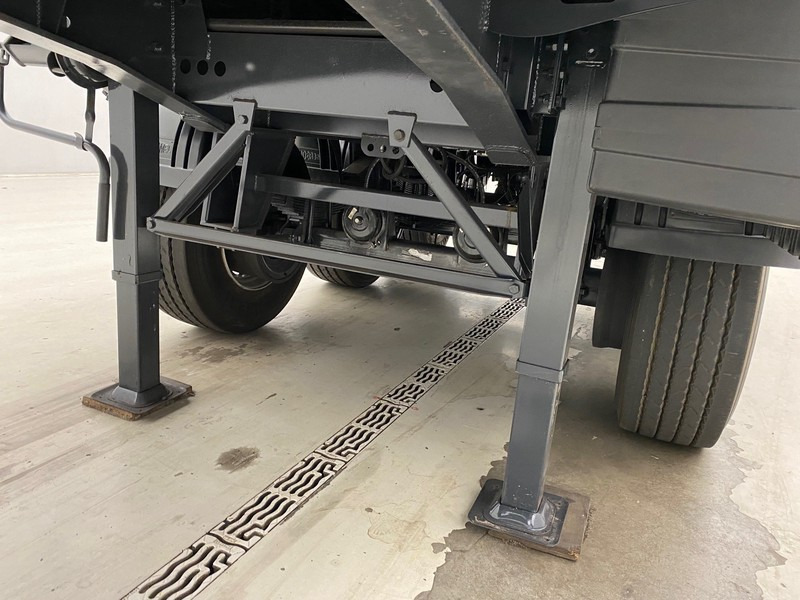 Novi Transporter kontejnera/ Poluprikolica s izmjenjivim sanducima SERGOMEL Chassis/Plateau 20FT - NEW: slika Novi Transporter kontejnera/ Poluprikolica s izmjenjivim sanducima SERGOMEL Chassis/Plateau 20FT - NEW