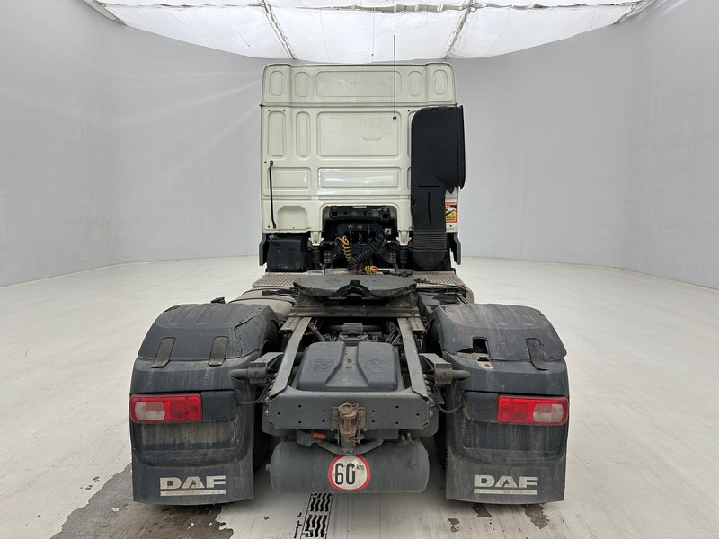 DAF XF 460 Space Cab - Tegljač: slika DAF XF 460 Space Cab - Tegljač DAF XF 460 Space Cab - Tegljač: slika DAF XF 460 Space Cab - Tegljač