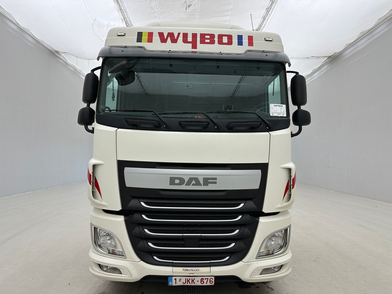 DAF XF 460 Space Cab - Tegljač: slika DAF XF 460 Space Cab - Tegljač DAF XF 460 Space Cab - Tegljač: slika DAF XF 460 Space Cab - Tegljač