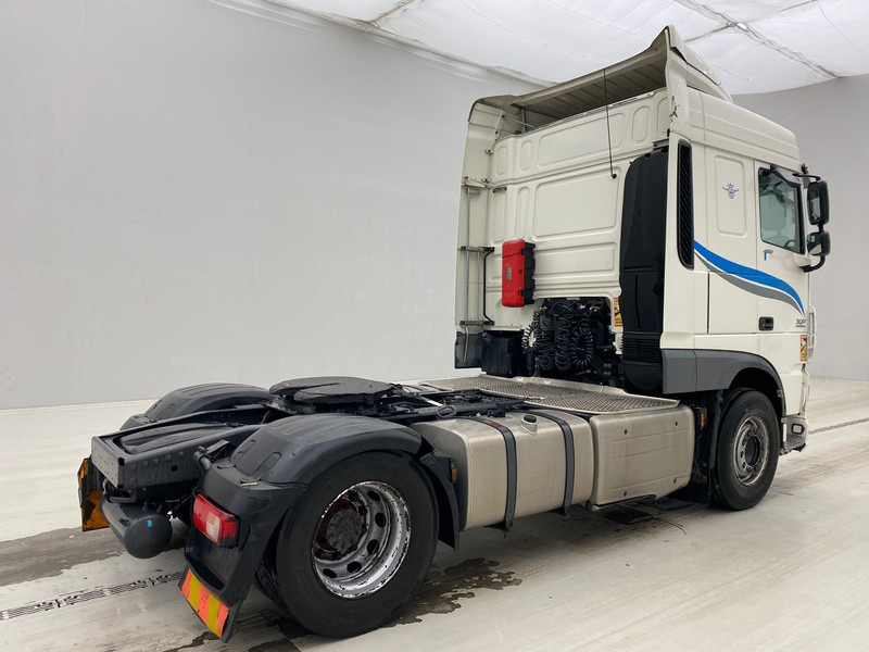 DAF XF 460 Space Cab - Tegljač: slika DAF XF 460 Space Cab - Tegljač DAF XF 460 Space Cab - Tegljač: slika DAF XF 460 Space Cab - Tegljač