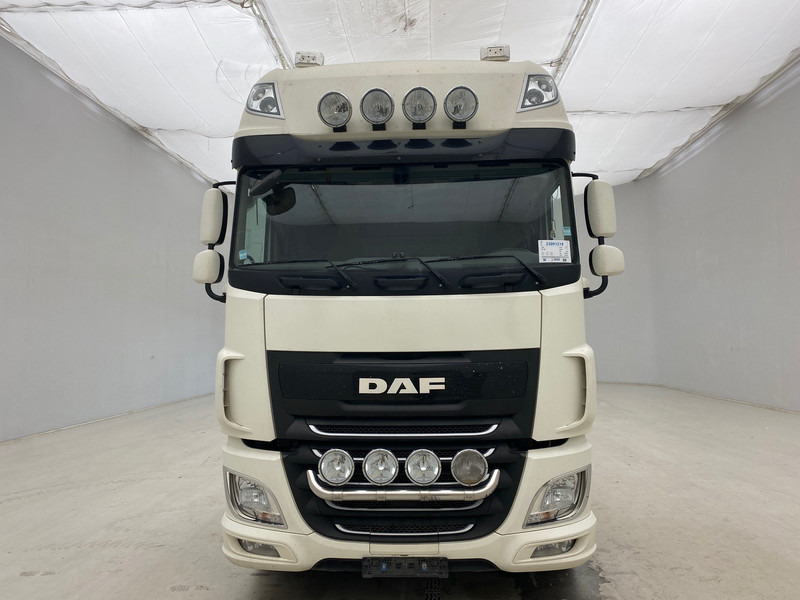 DAF XF 460 Super Space Cab - Tegljač: slika DAF XF 460 Super Space Cab - Tegljač DAF XF 460 Super Space Cab - Tegljač: slika DAF XF 460 Super Space Cab - Tegljač