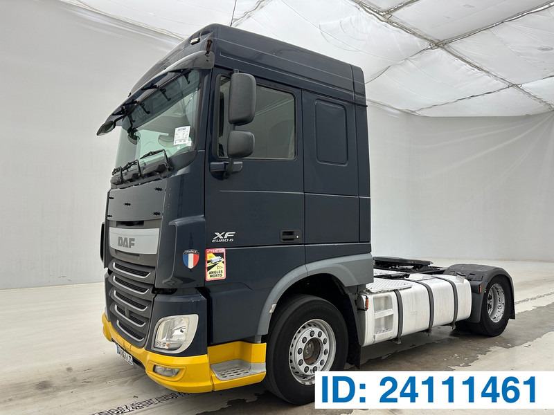 DAF XF106.510 Space Cab - Tegljač: slika DAF XF106.510 Space Cab - Tegljač DAF XF106.510 Space Cab - Tegljač: slika DAF XF106.510 Space Cab - Tegljač
