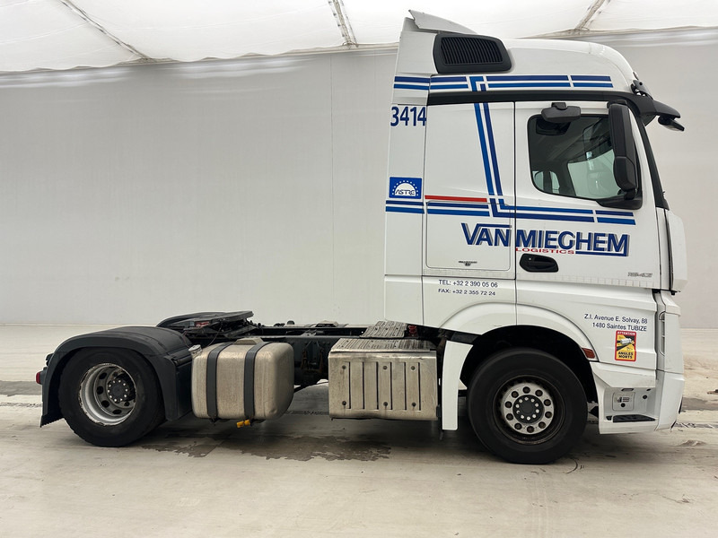 Mercedes-Benz Actros 1842 - Tegljač: slika Mercedes-Benz Actros 1842 - Tegljač Mercedes-Benz Actros 1842 - Tegljač: slika Mercedes-Benz Actros 1842 - Tegljač