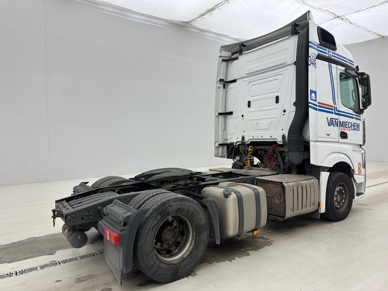 Mercedes-Benz Actros 1842 - Tegljač: slika Mercedes-Benz Actros 1842 - Tegljač Mercedes-Benz Actros 1842 - Tegljač: slika Mercedes-Benz Actros 1842 - Tegljač