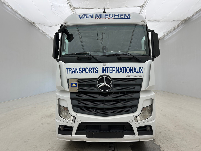 Mercedes-Benz Actros 1842 - Tegljač: slika Mercedes-Benz Actros 1842 - Tegljač Mercedes-Benz Actros 1842 - Tegljač: slika Mercedes-Benz Actros 1842 - Tegljač