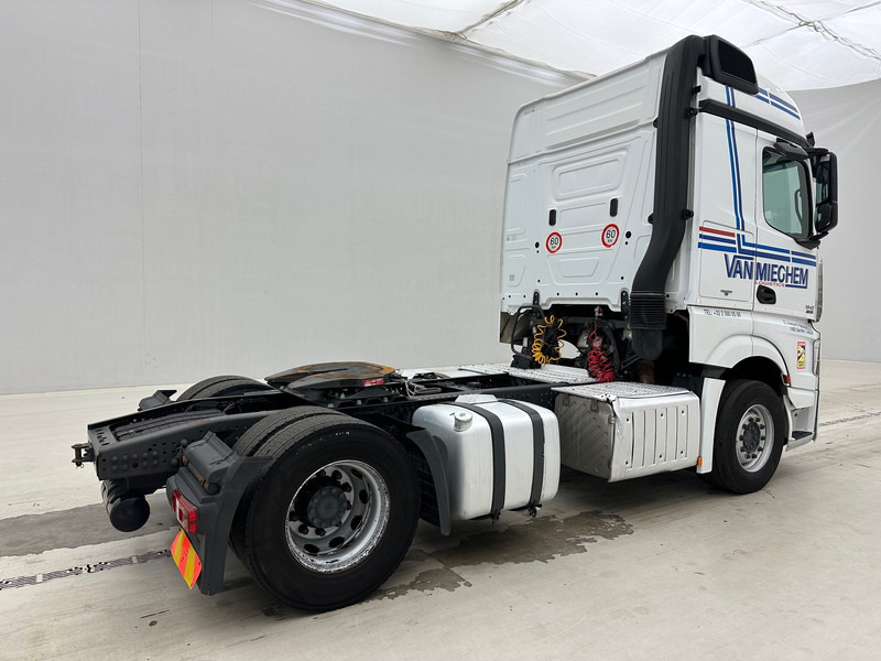 Mercedes-Benz Actros 1842 - Tegljač: slika Mercedes-Benz Actros 1842 - Tegljač Mercedes-Benz Actros 1842 - Tegljač: slika Mercedes-Benz Actros 1842 - Tegljač