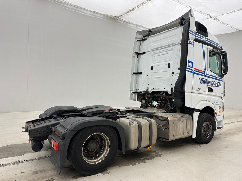 Mercedes-Benz Actros 1842 - Tegljač: slika Mercedes-Benz Actros 1842 - Tegljač Mercedes-Benz Actros 1842 - Tegljač: slika Mercedes-Benz Actros 1842 - Tegljač