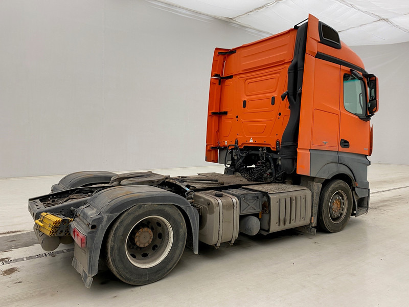 Mercedes-Benz Actros 1945 - Tegljač: slika Mercedes-Benz Actros 1945 - Tegljač Mercedes-Benz Actros 1945 - Tegljač: slika Mercedes-Benz Actros 1945 - Tegljač