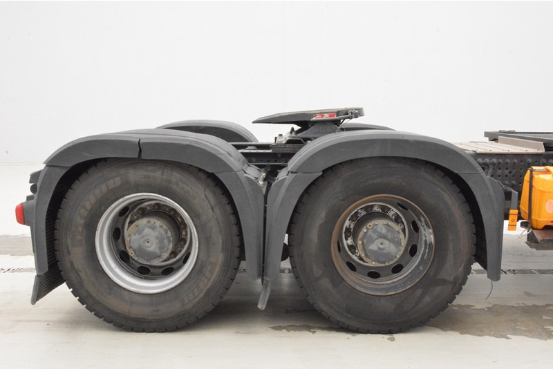 Mercedes-Benz Actros 2645 - 6x4 "NON-EU" - Tegljač: slika Mercedes-Benz Actros 2645 - 6x4 "NON-EU" - Tegljač Mercedes-Benz Actros 2645 - 6x4 "NON-EU" - Tegljač: slika Mercedes-Benz Actros 2645 - 6x4 "NON-EU" - Tegljač