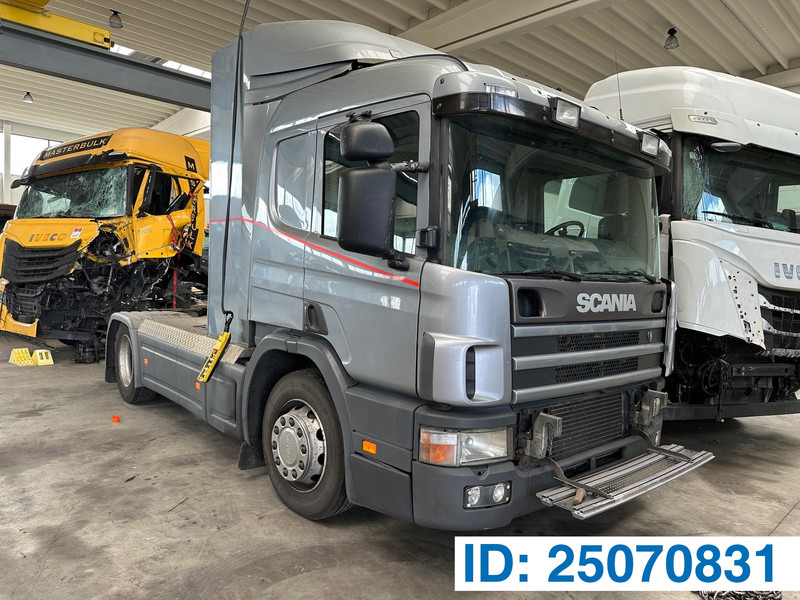 Scania P94D.300 - Tegljač: slika Scania P94D.300 - Tegljač Scania P94D.300 - Tegljač: slika Scania P94D.300 - Tegljač