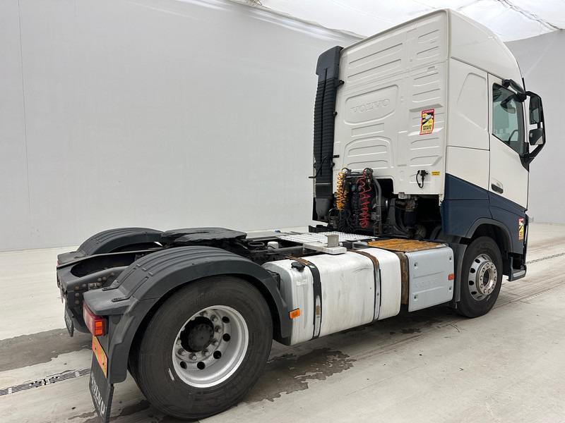 Volvo FH 420 Globetrotter - ADR - Tegljač: slika Volvo FH 420 Globetrotter - ADR - Tegljač Volvo FH 420 Globetrotter - ADR - Tegljač: slika Volvo FH 420 Globetrotter - ADR - Tegljač