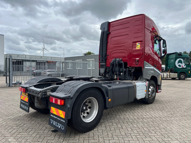 Volvo FH13.420 Globetrotter - ADR - Tegljač: slika Volvo FH13.420 Globetrotter - ADR - Tegljač Volvo FH13.420 Globetrotter - ADR - Tegljač: slika Volvo FH13.420 Globetrotter - ADR - Tegljač