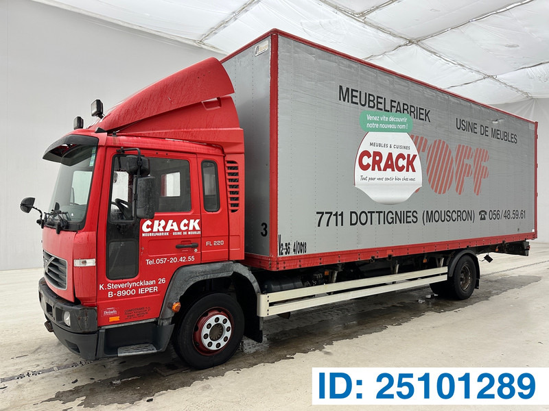 Volvo FL 220 - Transporter kontejnera/ Kamion s izmjenjivim sanducima: slika Volvo FL 220 - Transporter kontejnera/ Kamion s izmjenjivim sanducima Volvo FL 220 - Transporter kontejnera/ Kamion s izmjenjivim sanducima: slika Volvo FL 220 - Transporter kontejnera/ Kamion s izmjenjivim sanducima