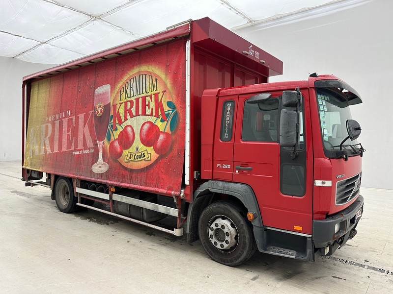 Volvo FL 220 - Kamion s ceradom: slika Volvo FL 220 - Kamion s ceradom Volvo FL 220 - Kamion s ceradom: slika Volvo FL 220 - Kamion s ceradom