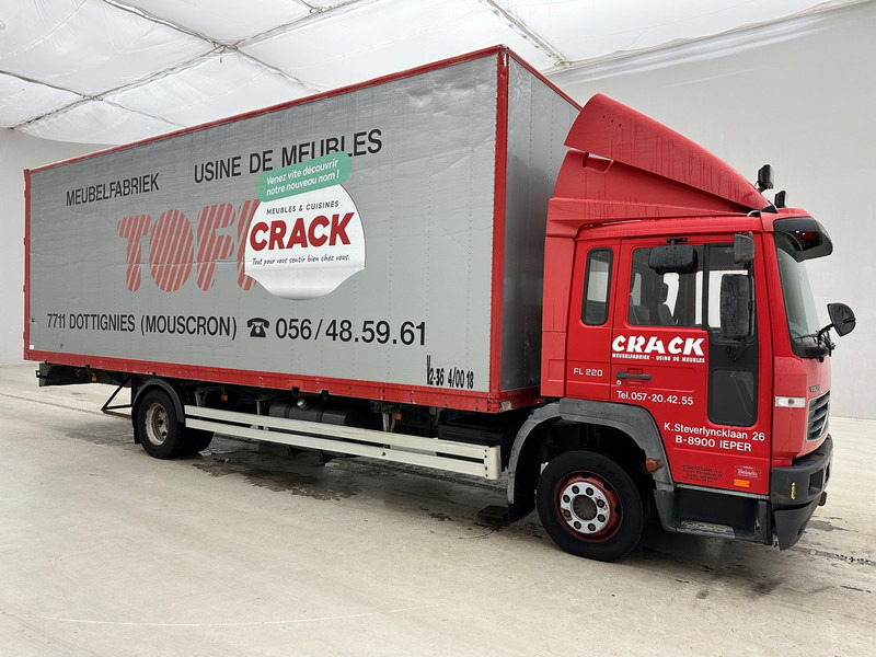 Volvo FL 220 - Transporter kontejnera/ Kamion s izmjenjivim sanducima: slika Volvo FL 220 - Transporter kontejnera/ Kamion s izmjenjivim sanducima Volvo FL 220 - Transporter kontejnera/ Kamion s izmjenjivim sanducima: slika Volvo FL 220 - Transporter kontejnera/ Kamion s izmjenjivim sanducima