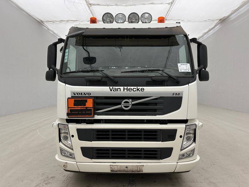 Volvo FM 300 - 6x2 - Kamion cisterna: slika Volvo FM 300 - 6x2 - Kamion cisterna Volvo FM 300 - 6x2 - Kamion cisterna: slika Volvo FM 300 - 6x2 - Kamion cisterna