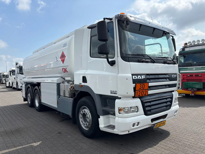 DAF CF 85.360 6X2 Euro 5 21300 Liter Fueltank - Kamion cisterna: slika DAF CF 85.360 6X2 Euro 5 21300 Liter Fueltank - Kamion cisterna DAF CF 85.360 6X2 Euro 5 21300 Liter Fueltank - Kamion cisterna: slika DAF CF 85.360 6X2 Euro 5 21300 Liter Fueltank - Kamion cisterna
