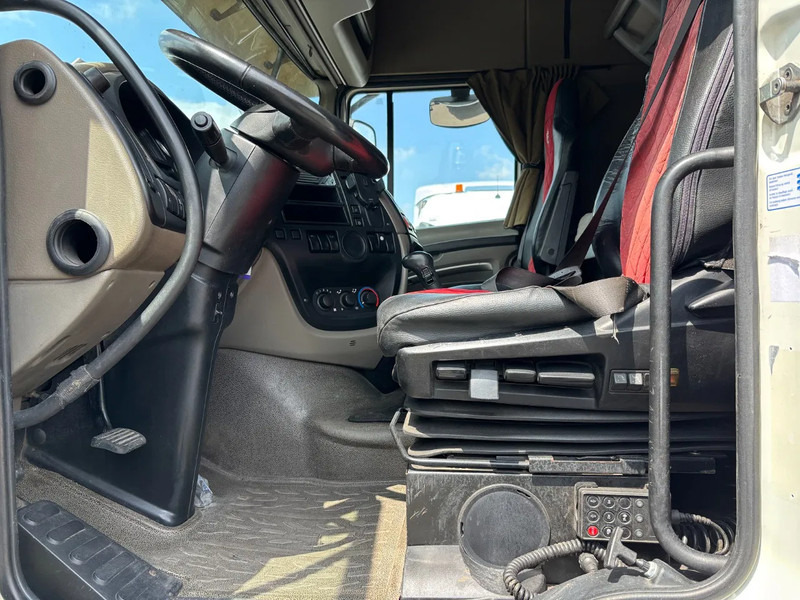 DAF XF 105.460 6X2 Spacecab Manual Gearbox Euro 5 - Tegljač: slika DAF XF 105.460 6X2 Spacecab Manual Gearbox Euro 5 - Tegljač DAF XF 105.460 6X2 Spacecab Manual Gearbox Euro 5 - Tegljač: slika DAF XF 105.460 6X2 Spacecab Manual Gearbox Euro 5 - Tegljač