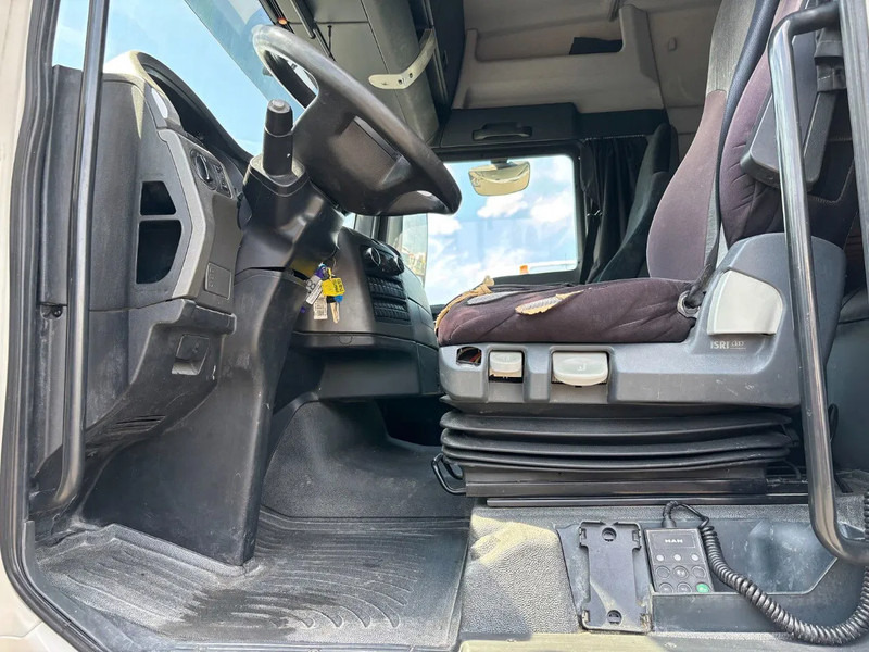 MAN TGX 18.480 Retarder Euro 5 EEV (Chassis EM630757) - Tegljač: slika MAN TGX 18.480 Retarder Euro 5 EEV (Chassis EM630757) - Tegljač MAN TGX 18.480 Retarder Euro 5 EEV (Chassis EM630757) - Tegljač: slika MAN TGX 18.480 Retarder Euro 5 EEV (Chassis EM630757) - Tegljač