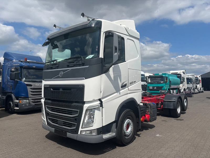Volvo FH 500 6X2 Euro 6 - Kamion-šasija: slika Volvo FH 500 6X2 Euro 6 - Kamion-šasija Volvo FH 500 6X2 Euro 6 - Kamion-šasija: slika Volvo FH 500 6X2 Euro 6 - Kamion-šasija