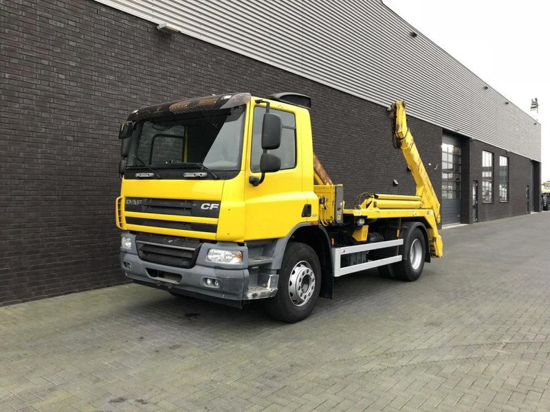 DAF CF 360 4X2 PORTAALARMSYTEEM - Kamion s kabelskim sustavom: slika DAF CF 360 4X2 PORTAALARMSYTEEM - Kamion s kabelskim sustavom DAF CF 360 4X2 PORTAALARMSYTEEM - Kamion s kabelskim sustavom: slika DAF CF 360 4X2 PORTAALARMSYTEEM - Kamion s kabelskim sustavom