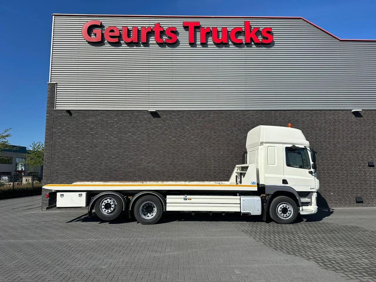 DAF CF 410 6X2 M4SN3 OPRIJWAGEN / MACHINE TRANSPORTE - Autotransporter: slika DAF CF 410 6X2 M4SN3 OPRIJWAGEN / MACHINE TRANSPORTE - Autotransporter DAF CF 410 6X2 M4SN3 OPRIJWAGEN / MACHINE TRANSPORTE - Autotransporter: slika DAF CF 410 6X2 M4SN3 OPRIJWAGEN / MACHINE TRANSPORTE - Autotransporter