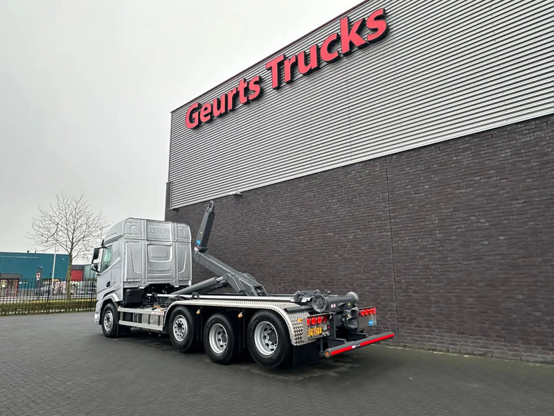 DAF XF 530 8X2 TRIPLE VDL S-30-6700 HAAKARMSYSTEEM/ABROLLKIPPER/HOOKLIFT/NIEUW/NEW - Kamion s kukastom dizalicom: slika DAF XF 530 8X2 TRIPLE VDL S-30-6700 HAAKARMSYSTEEM/ABROLLKIPPER/HOOKLIFT/NIEUW/NEW - Kamion s kukastom dizalicom DAF XF 530 8X2 TRIPLE VDL S-30-6700 HAAKARMSYSTEEM/ABROLLKIPPER/HOOKLIFT/NIEUW/NEW - Kamion s kukastom dizalicom: slika DAF XF 530 8X2 TRIPLE VDL S-30-6700 HAAKARMSYSTEEM/ABROLLKIPPER/HOOKLIFT/NIEUW/NEW - Kamion s kukastom dizalicom