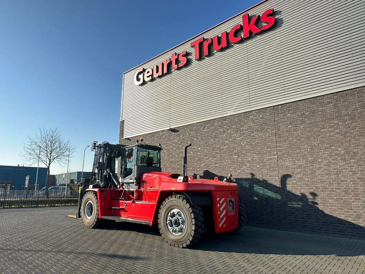 Kalmar DCG 330-12 VORKHEFTRUCK/ GABELSTAPLER/ FORKLIFT - Diesel viličar: slika Kalmar DCG 330-12 VORKHEFTRUCK/ GABELSTAPLER/ FORKLIFT - Diesel viličar Kalmar DCG 330-12 VORKHEFTRUCK/ GABELSTAPLER/ FORKLIFT - Diesel viličar: slika Kalmar DCG 330-12 VORKHEFTRUCK/ GABELSTAPLER/ FORKLIFT - Diesel viličar