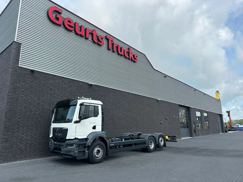 MAN TGS 26.480 6X2-4 BL CHASSIS CABINE (NIEUW) - Kamion-šasija: slika MAN TGS 26.480 6X2-4 BL CHASSIS CABINE (NIEUW) - Kamion-šasija MAN TGS 26.480 6X2-4 BL CHASSIS CABINE (NIEUW) - Kamion-šasija: slika MAN TGS 26.480 6X2-4 BL CHASSIS CABINE (NIEUW) - Kamion-šasija