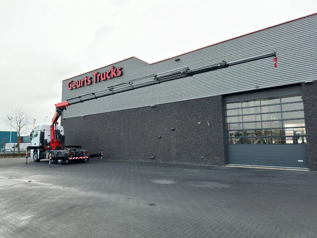 MAN TGX 33.520 6X4 TREKKER-BAKWAGEN COMBI + FASSI F4 - Kamion s kranom: slika MAN TGX 33.520 6X4 TREKKER-BAKWAGEN COMBI + FASSI F4 - Kamion s kranom MAN TGX 33.520 6X4 TREKKER-BAKWAGEN COMBI + FASSI F4 - Kamion s kranom: slika MAN TGX 33.520 6X4 TREKKER-BAKWAGEN COMBI + FASSI F4 - Kamion s kranom