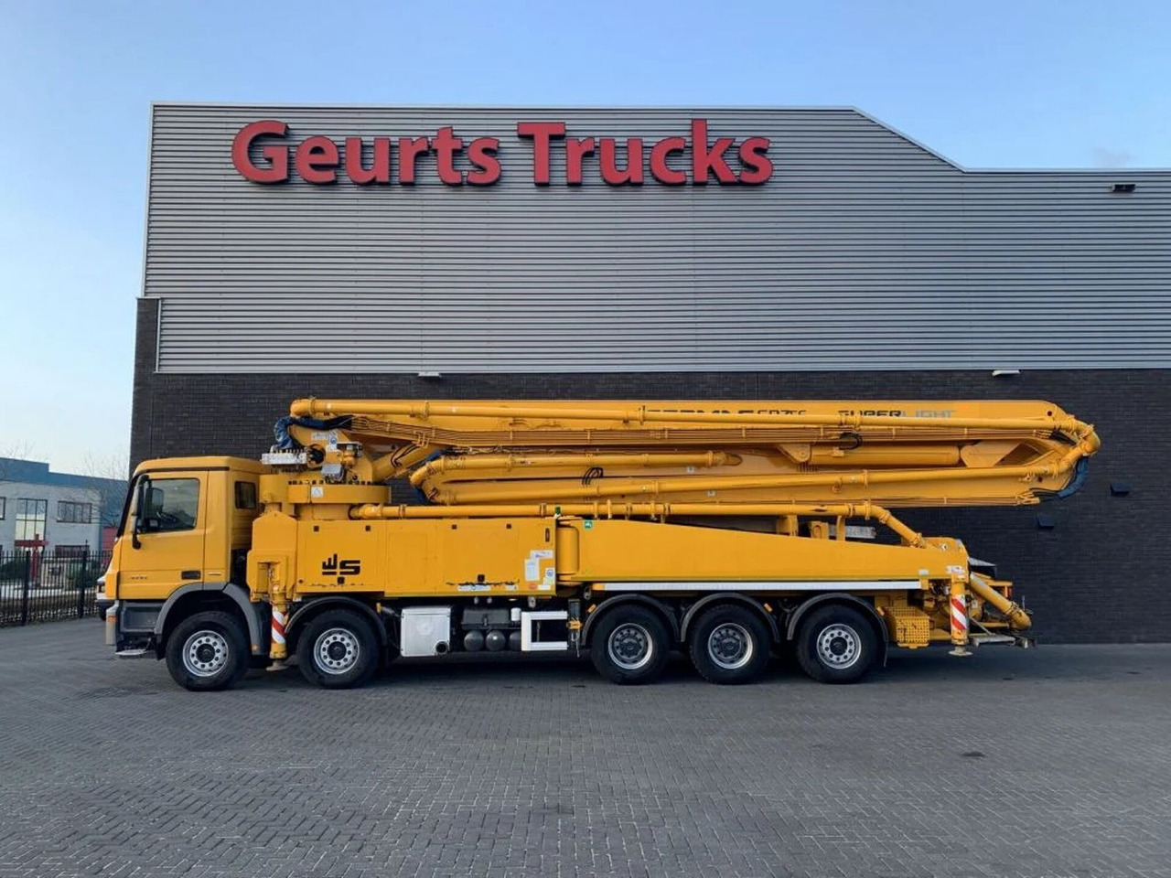 Mercedes-Benz Actros 5041 10X4 + SERMAC 6 RZ 56 METER CONCRETE - Beton pumpa: slika Mercedes-Benz Actros 5041 10X4 + SERMAC 6 RZ 56 METER CONCRETE - Beton pumpa Mercedes-Benz Actros 5041 10X4 + SERMAC 6 RZ 56 METER CONCRETE - Beton pumpa: slika Mercedes-Benz Actros 5041 10X4 + SERMAC 6 RZ 56 METER CONCRETE - Beton pumpa