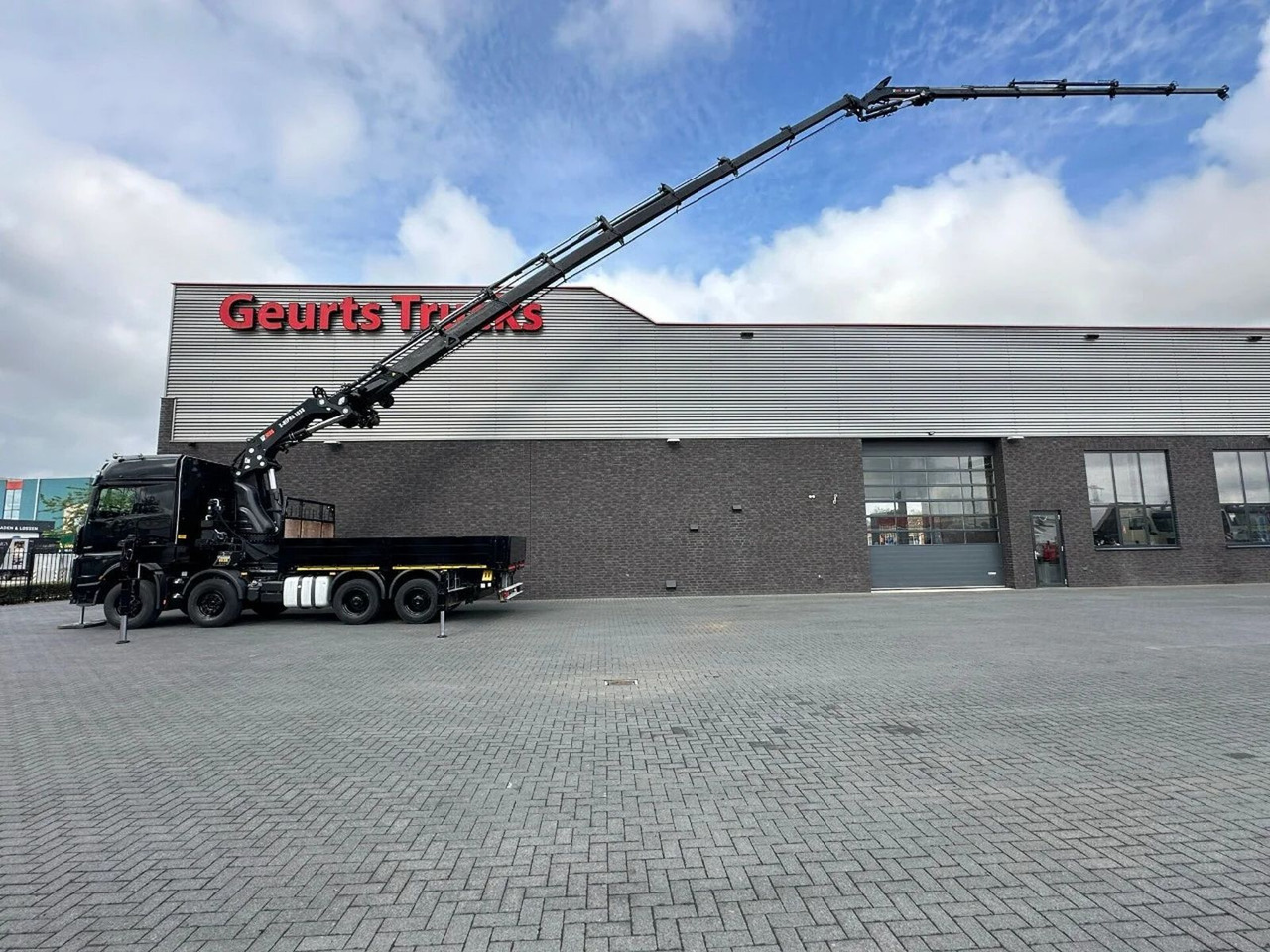 Mercedes-Benz Arocs 3251 8X4 + HIAB 1058 E-8 + JIB 150X-6 JDC - Kamion s kranom: slika Mercedes-Benz Arocs 3251 8X4 + HIAB 1058 E-8 + JIB 150X-6 JDC - Kamion s kranom Mercedes-Benz Arocs 3251 8X4 + HIAB 1058 E-8 + JIB 150X-6 JDC - Kamion s kranom: slika Mercedes-Benz Arocs 3251 8X4 + HIAB 1058 E-8 + JIB 150X-6 JDC - Kamion s kranom