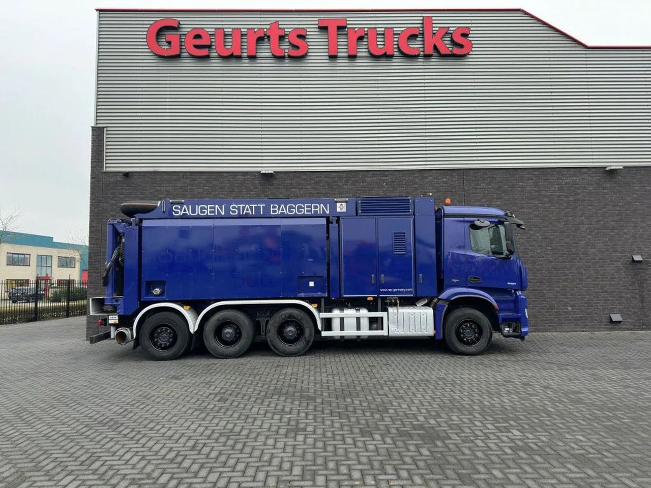 Mercedes-Benz Arocs 3251 8X4 RSP ESE 6 RD 8000 SAUGBAGGER/SUCT - Vakum kamion: slika Mercedes-Benz Arocs 3251 8X4 RSP ESE 6 RD 8000 SAUGBAGGER/SUCT - Vakum kamion Mercedes-Benz Arocs 3251 8X4 RSP ESE 6 RD 8000 SAUGBAGGER/SUCT - Vakum kamion: slika Mercedes-Benz Arocs 3251 8X4 RSP ESE 6 RD 8000 SAUGBAGGER/SUCT - Vakum kamion