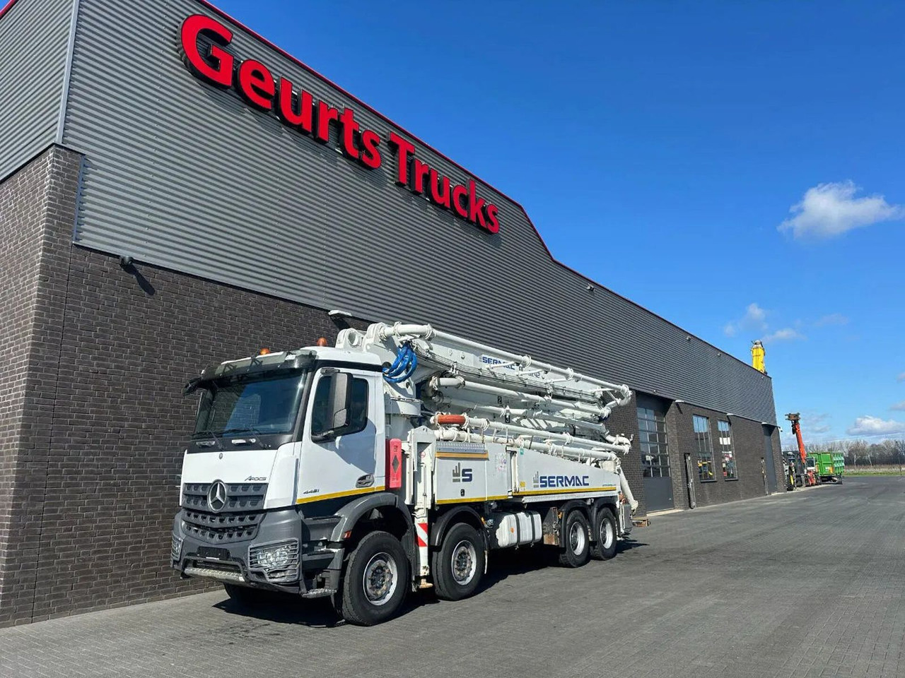 Mercedes-Benz Arocs 4451 8X4 + SERMAC 5Z42 BETONPOMP/BETONPUMP - Beton pumpa: slika Mercedes-Benz Arocs 4451 8X4 + SERMAC 5Z42 BETONPOMP/BETONPUMP - Beton pumpa Mercedes-Benz Arocs 4451 8X4 + SERMAC 5Z42 BETONPOMP/BETONPUMP - Beton pumpa: slika Mercedes-Benz Arocs 4451 8X4 + SERMAC 5Z42 BETONPOMP/BETONPUMP - Beton pumpa